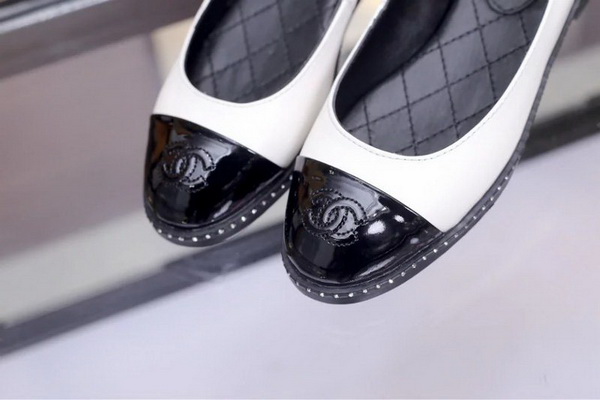 CHANEL Shallow mouth flat shoes Women--005